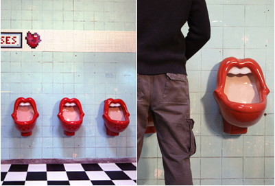 kissestoilet.jpg